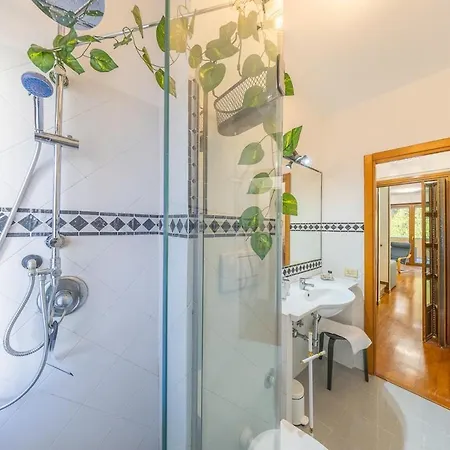 Apartment Eur Boutique - Intero